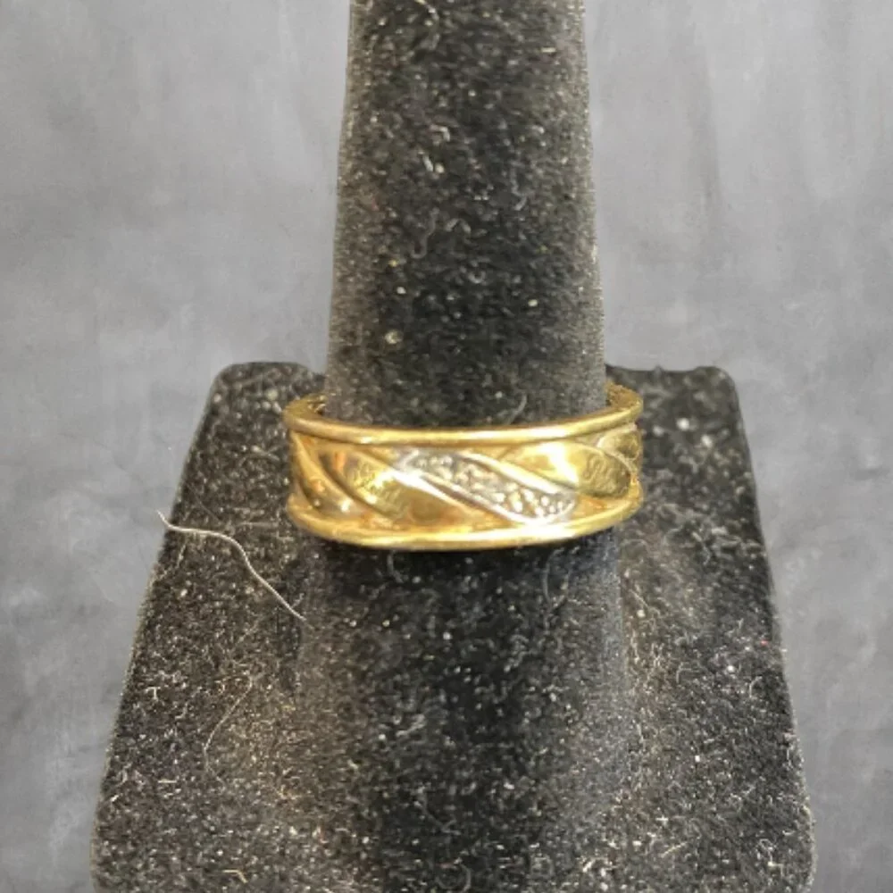 WEDDING RING -- 925 SS, Gold Toned w/Swirl Design, Inscription Inside, No Gender